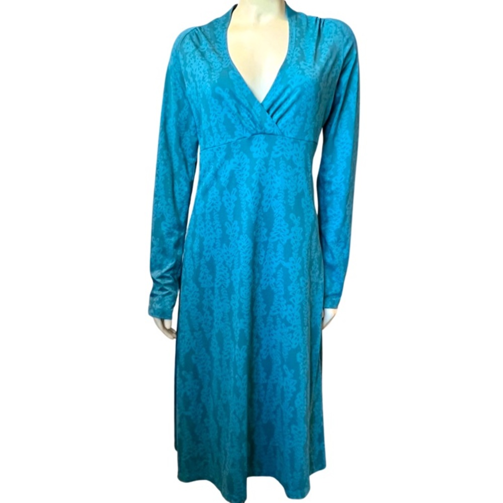 Patagonia long sleeve travel dress blue Medium